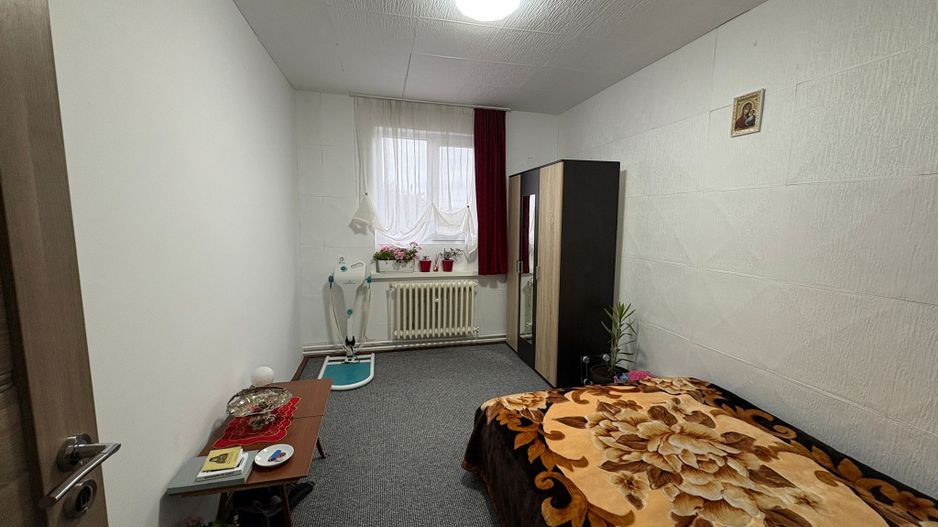 Casa tip duplex - 4 camere, balcon si curte proprie - Zona Lazaret - Poză 23