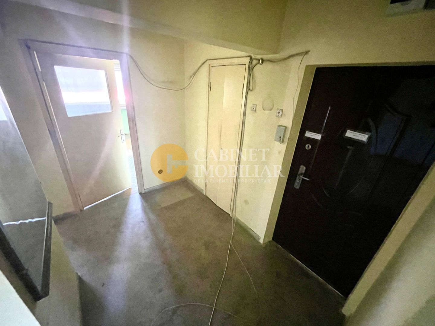 1001 articole - Podu Ros - 65mp - Etaj 2 - fara risc - 3 camere Decomandate - Poză 7