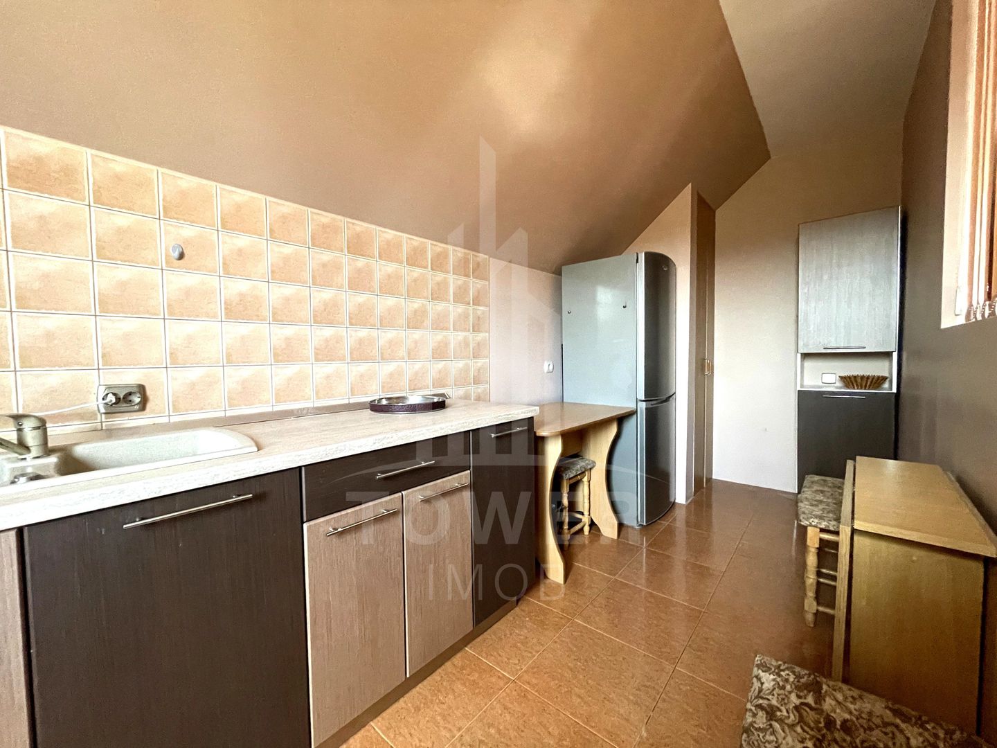 Închiriez apartament 3 camere la vilă – Strand - Poză 4