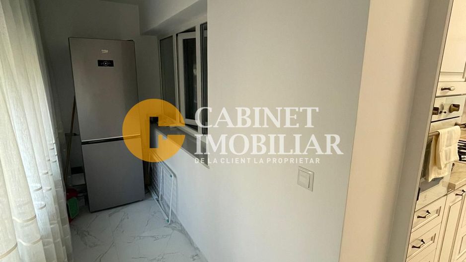 Central - Tg Cucu bloc tip Vila - 2 camere Decomandat RENOVAT 60mp - Poză 8