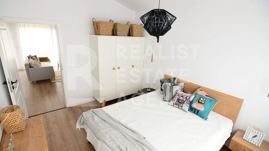 Casă pe malul lacului Snagov - Poză 9