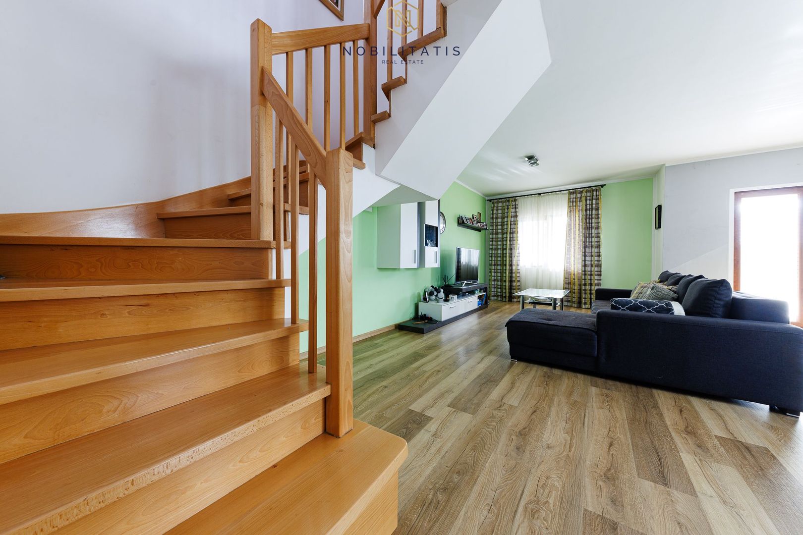 Cartierul Europa - Casa frumoasa, super spatioasa cu 5 camere | Com 0% - Poză 17