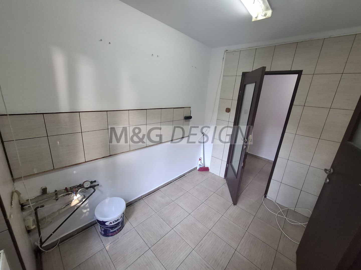 Gh Lazar- Favorit, 3 camere, parter cu centrala proprie - Poză 6