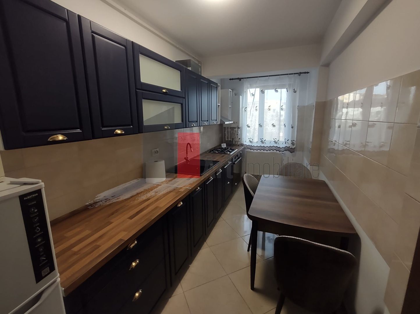 Prima închiriere apartament decomandat 2 camere cu centrală - Aleea Fizicienilor - Poză 9