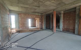 Casa cu teren de 697 mp si 5 dormitoare, Westfield - Poză 2
