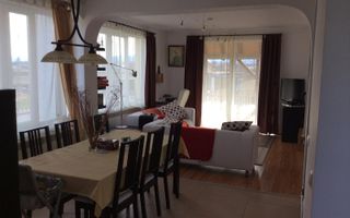 Casa Sura mica cartier EDEN mobilata si utilata 500 mp teren - Poză 2