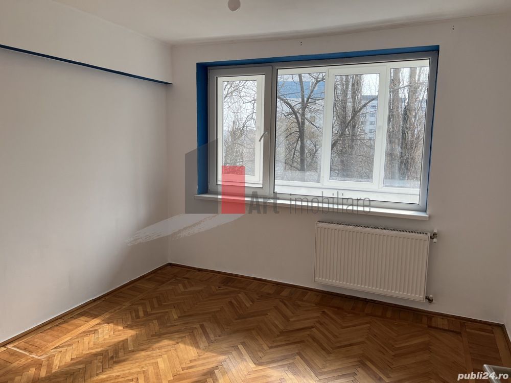 Apartament ultracentral 3 camere - Poză 3