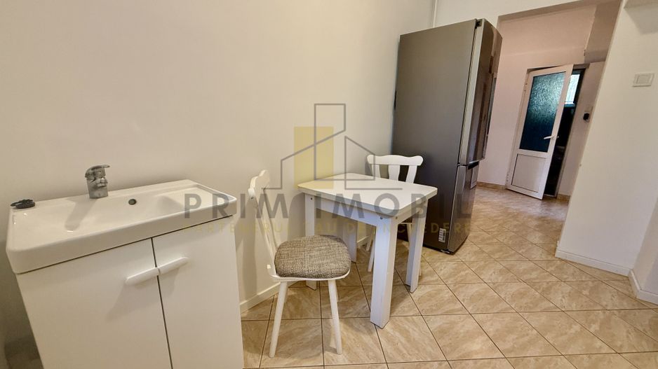 2 camere Decomandat – Copou, Bd. Carol I, 250 m de Universitate - Poză 9