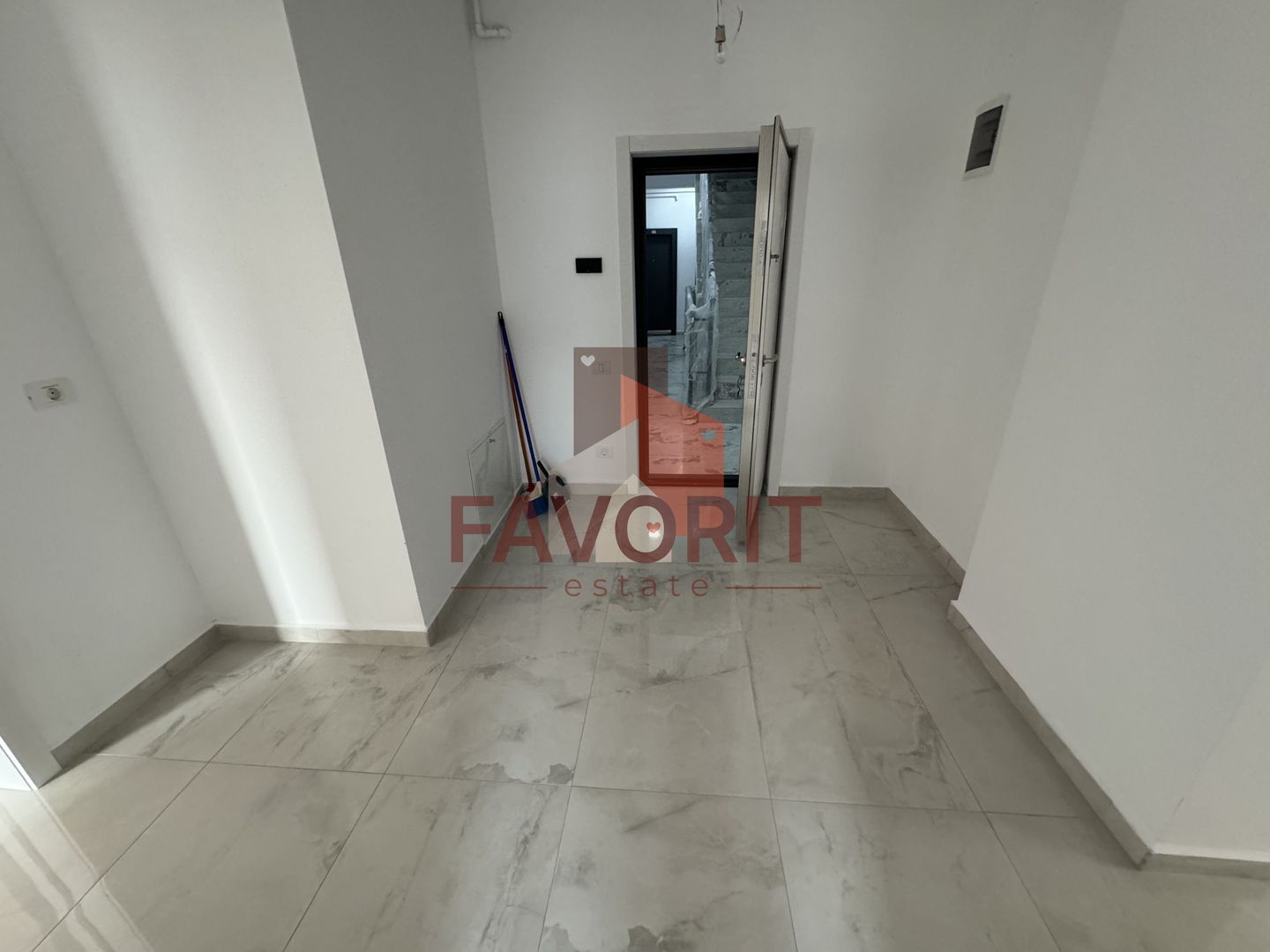 Etaj 1. Finisaje la alegere. Pozitie excelenta - Poză 6