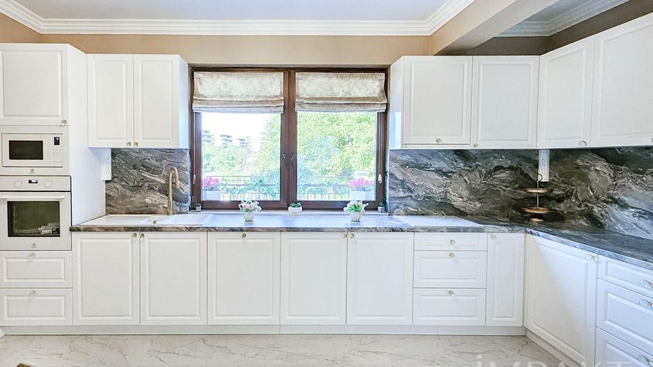 Casa de lux cu piscina, 5 camere, Borhanci – inchiriere - Poză 12