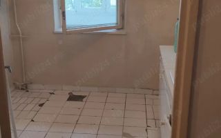 Liber, de vanzare apartament 2 camere, decomandat, Piata Cug - Poză 4