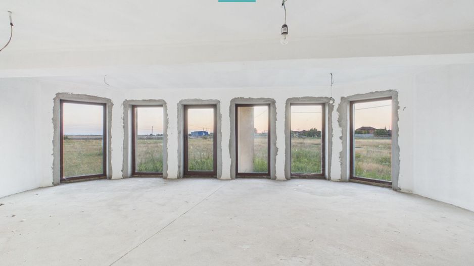 Casă individuală cu 6 camere în Sânandrei - Poză 5