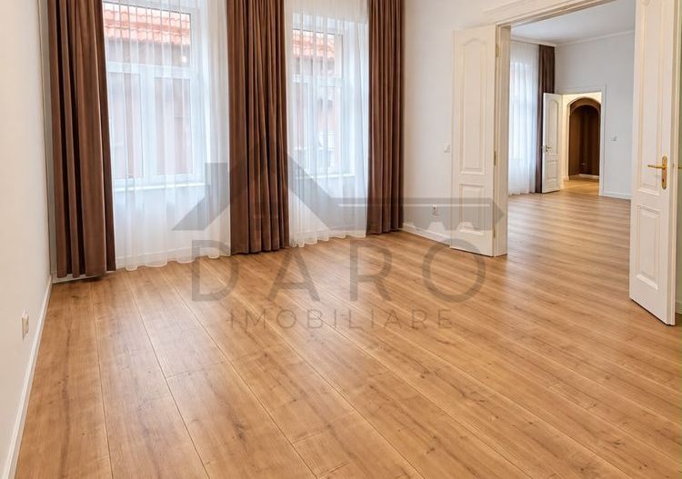 Apartament  complet renovată în inima orașului Târgu Mureș, Piața Trandafirilor - Poză 1