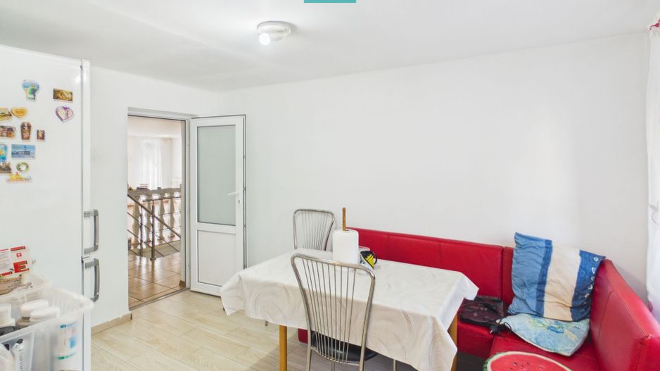 Casă retrasă Pișchia – 4 camere, teren 920 mp - Poză 15