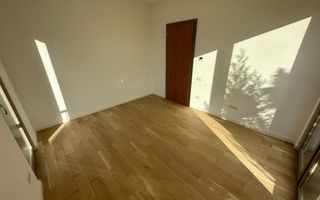 Casa cu 5 camere - Dumbravita - Poză 12