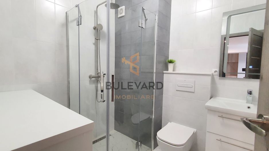 Cpmision 0! Apartament cu 2 camere, parcare, zona strazii Eroilor! - Poză 6