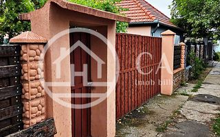 Casa de vanzare cu 4 camere si teren de 1520 in satul Batar, Bihor - Poză 2