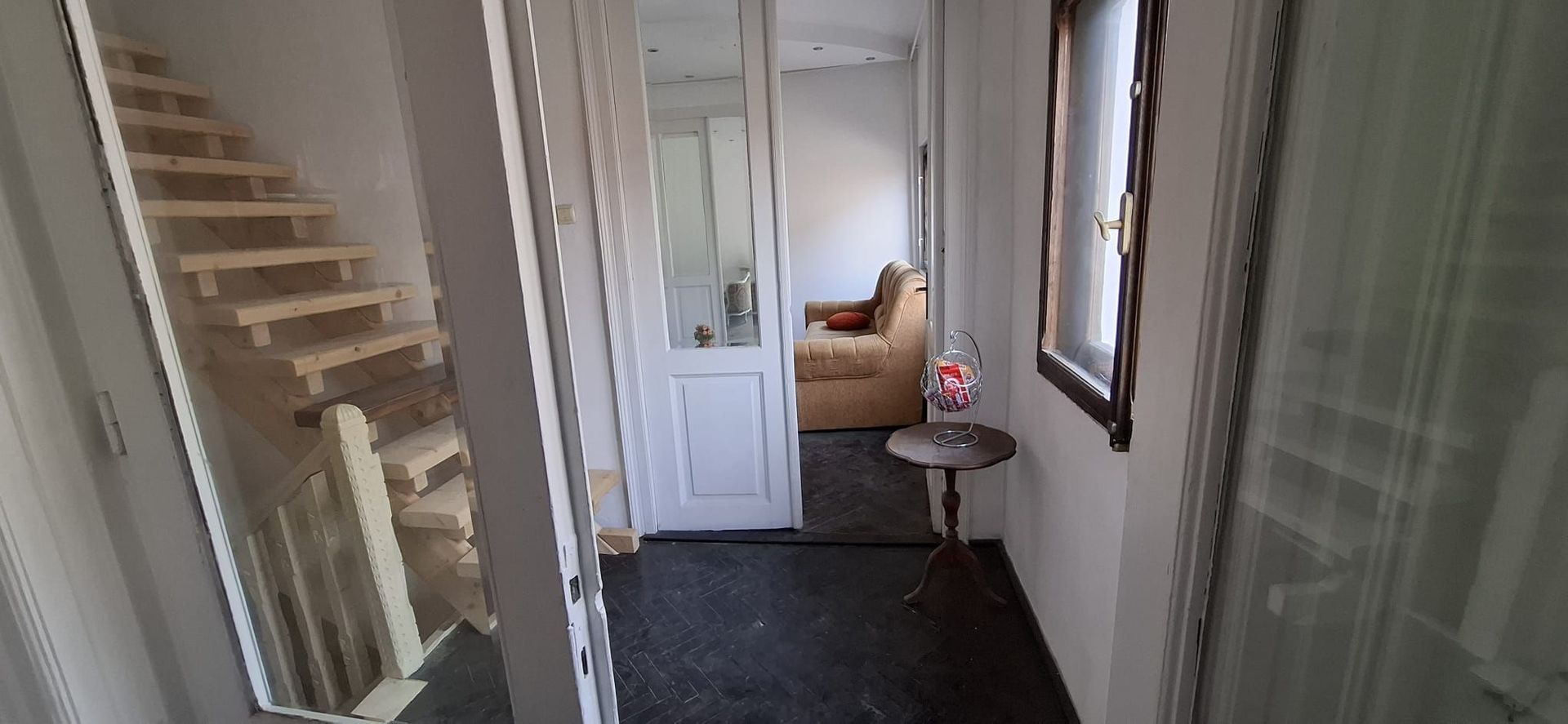 Se vinde etajul 1 si mansarda | Vile interbelica | 13 Septembrie - Poză 24