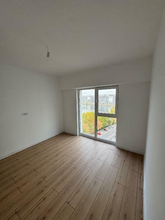 Pers fizică - Apartament de vis cu 3 camere şi vedere superba spre lac! - Poză 9