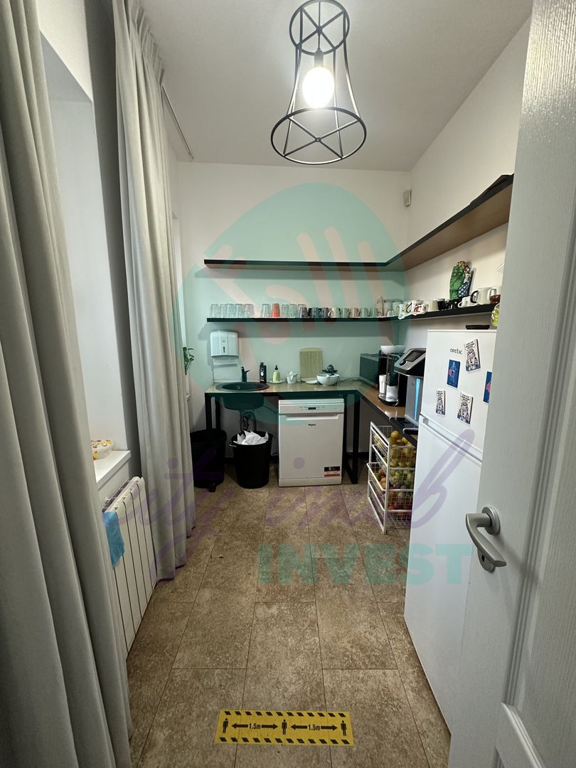 Casă renovată și consolidată, ideală pentru birouri sau activități comerciale - Poză 10