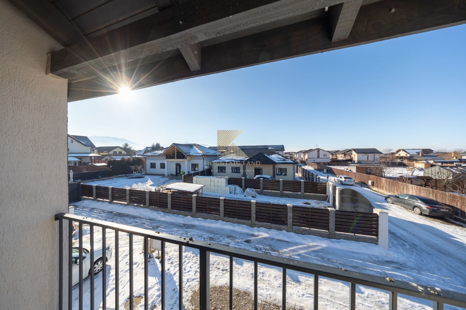 Casă modernă cu curte privată, aproape de Brașov – Cartierul Izvor - Poză 16