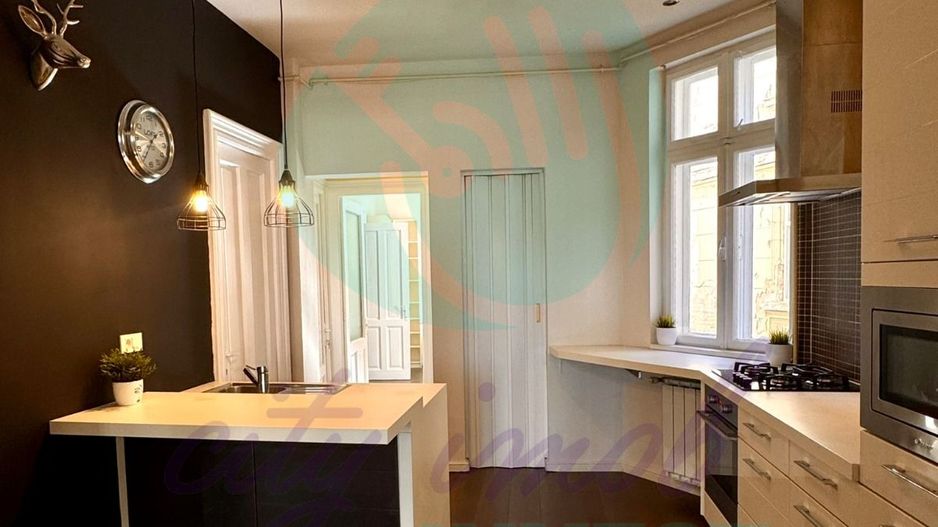 4 camere Vilă interbelică-Parc Carol-Centrala proprie - Poză 12