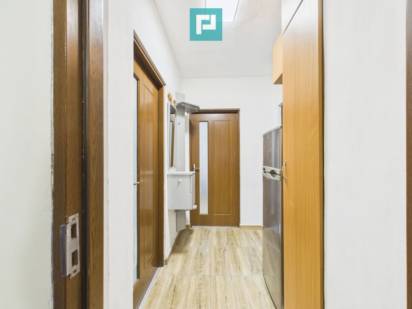 APARTAMENT 3 CAMERE, DECOMANDAT, ZONA VLAICU - Poză 12