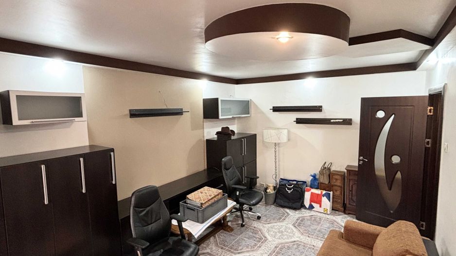 Apartament 4 camere. Zona Brancoveanu. - Poză 1