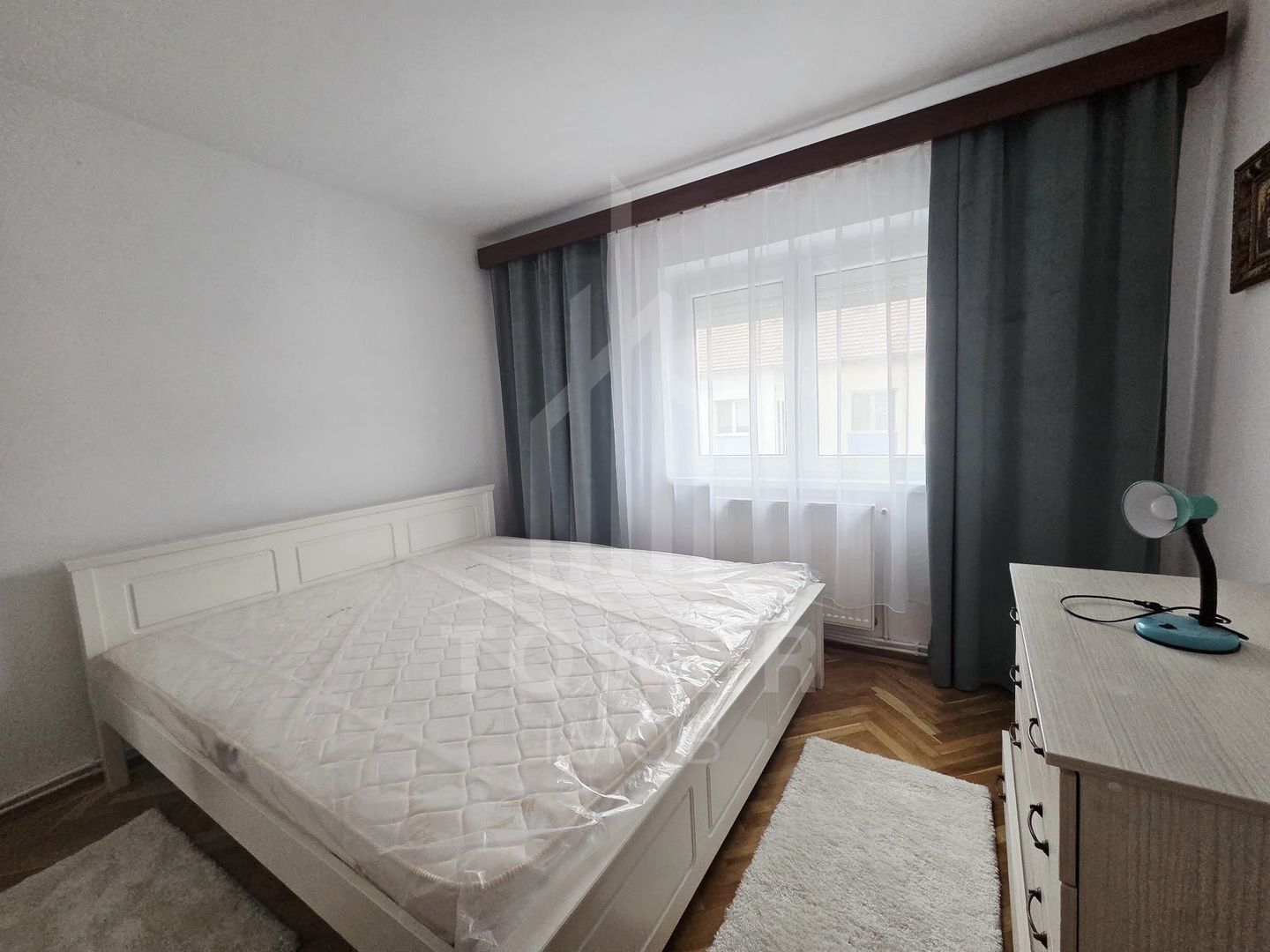 Apartament central 3 camere de închiriat - Poză 2