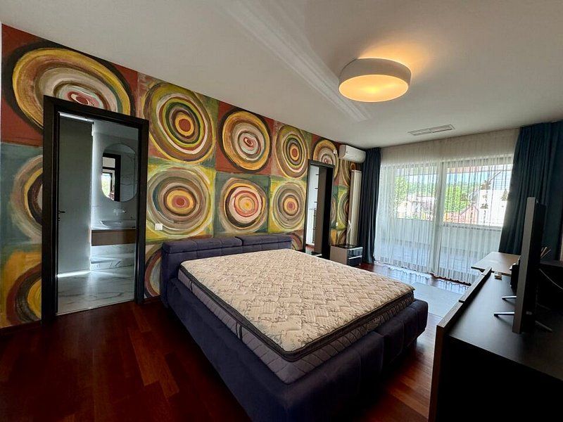 Vila lux de vanzare in cel mai dorit complex din Erou Iancu Nicolae-locatie rara - Poză 18