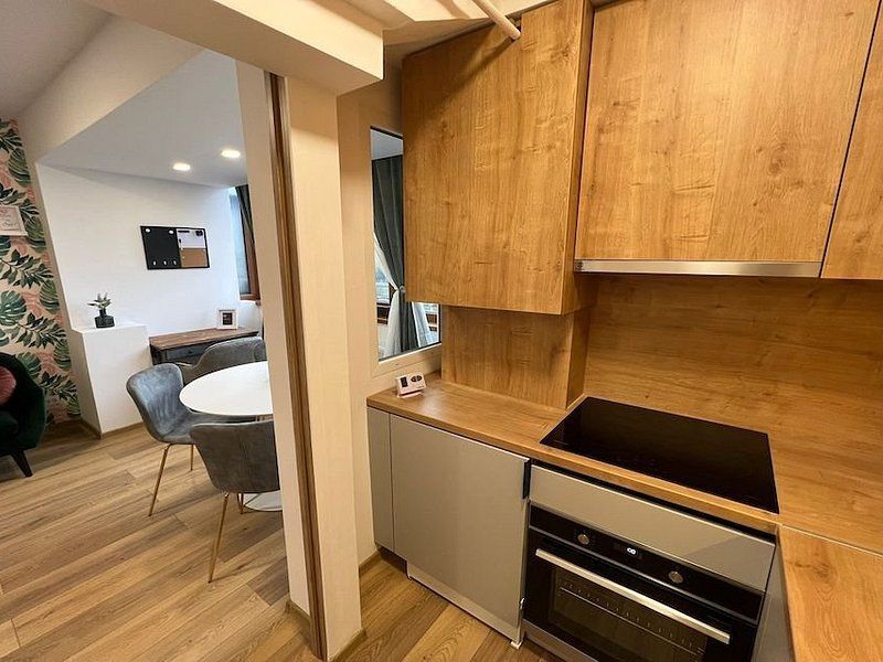 Garsonieră de închiriat, cu vedere panoramică spre Parcul Tractorul - Poză 12