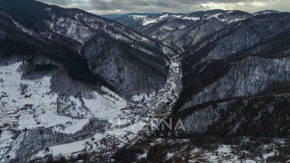 Teren constructii 4150mp, sat Plopi, Valea Ierii - Poză 5