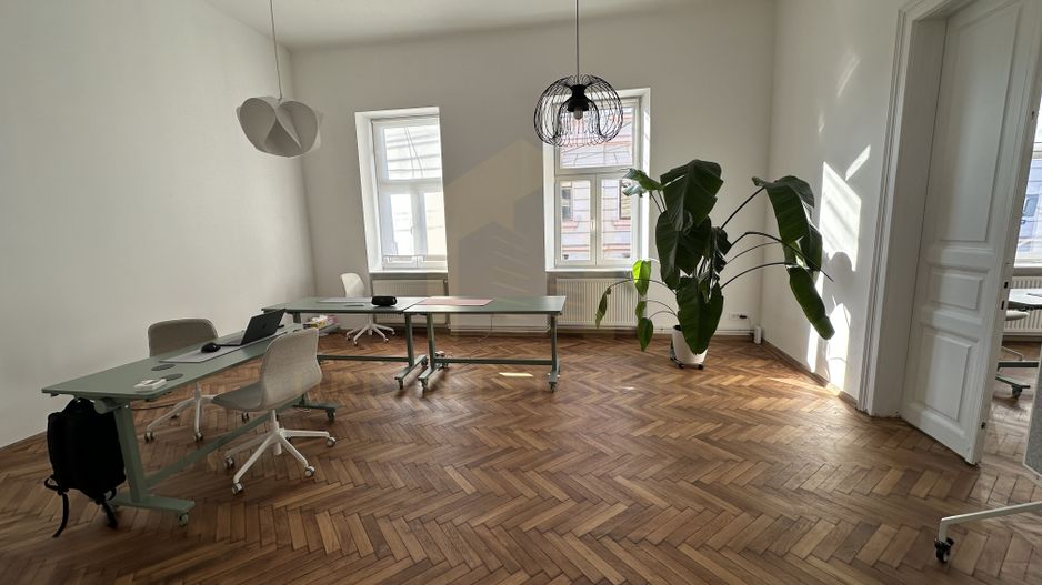 Inchiriere apartament 2 camere, 80 mp, Parcul Central - Poză 2