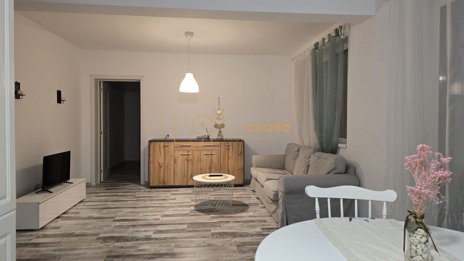 Apartament de vanzare 2 camere 47 mp zona Florilor - Poză 1