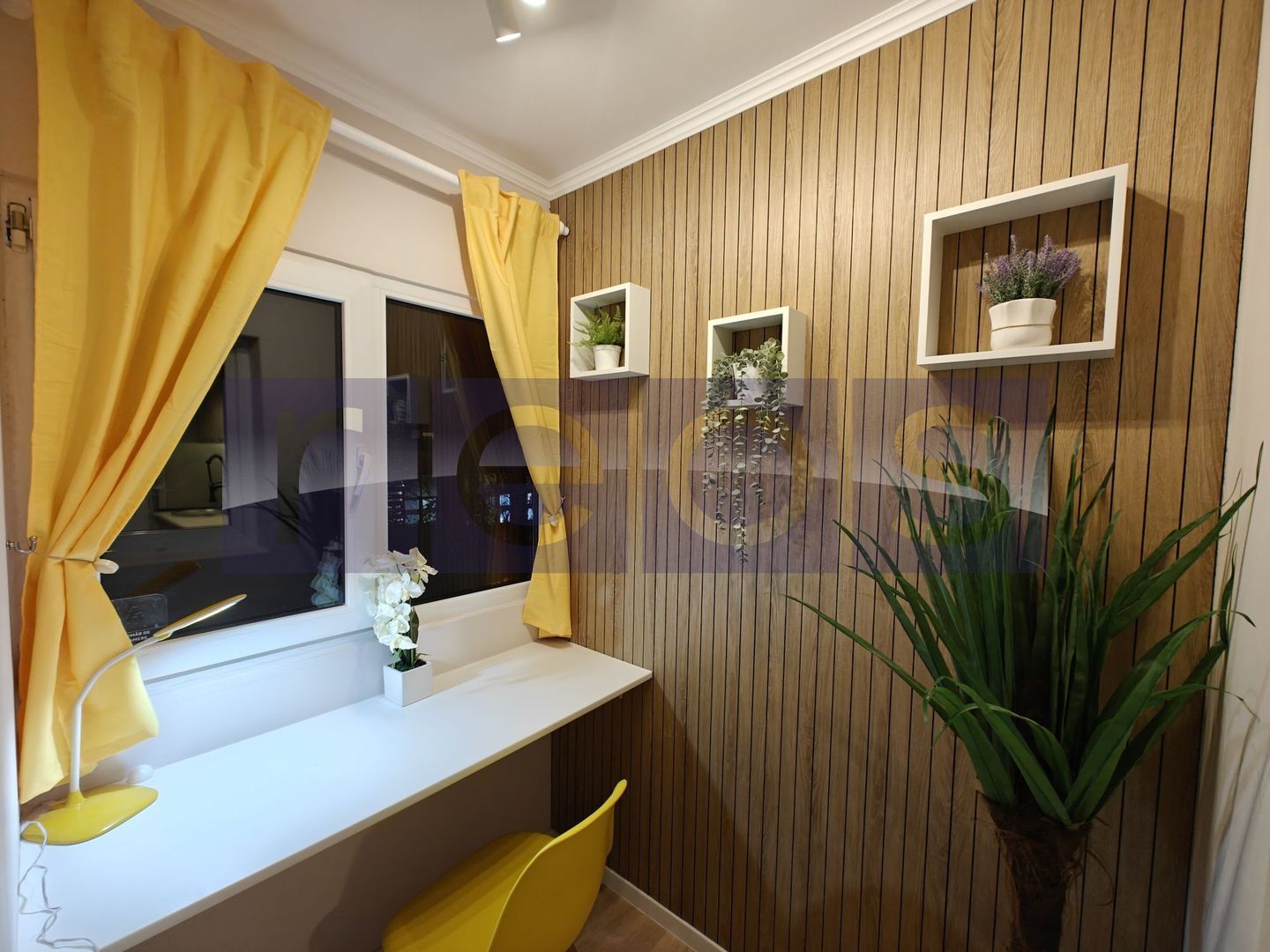 VANZARE- GARSONIERA  - TIMPURI NOI -TINERETULUI - Poză 1