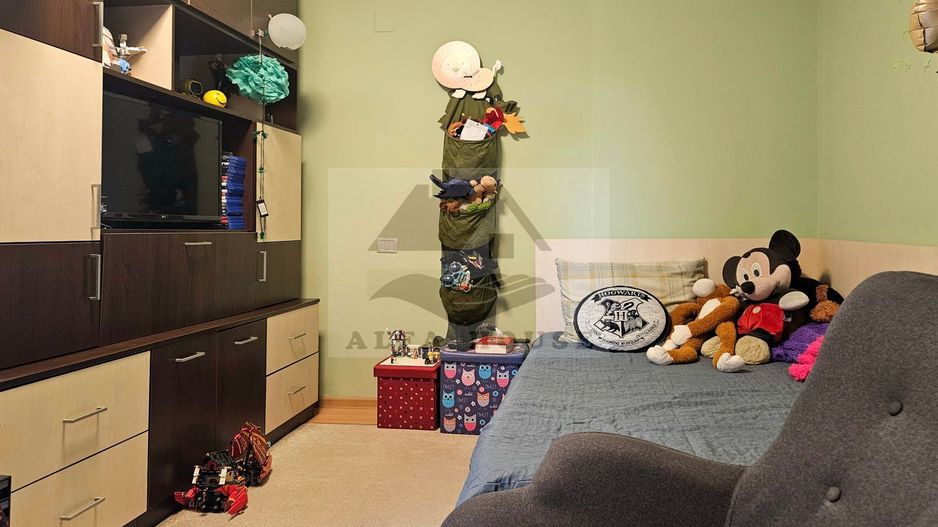 Oportunitate - Apartament cu trei camere in vila, zona Tractorul 70 mp - Poză 21