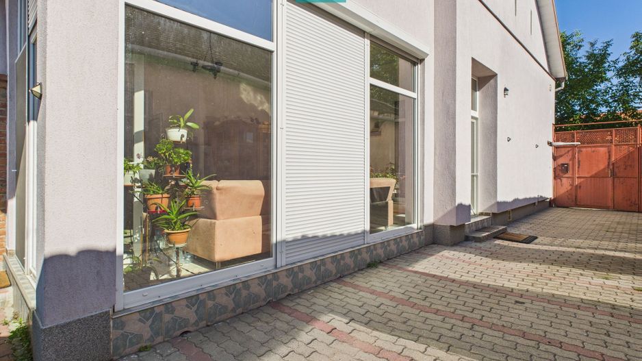 Casă cu piscină și teren generos, Sântana - Poză 26