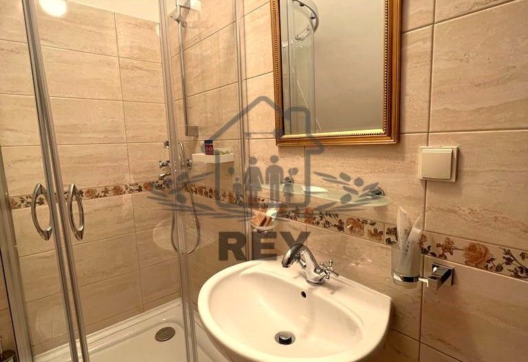 Vila de vanzare in zona Centrala/Orasul de jos - Poză 41