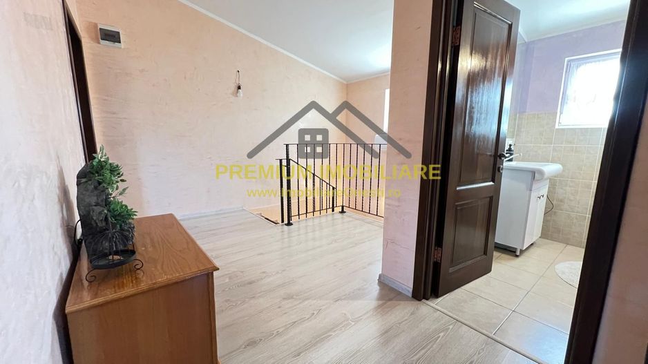 Casa de vanzare in Onesti - Poză 15