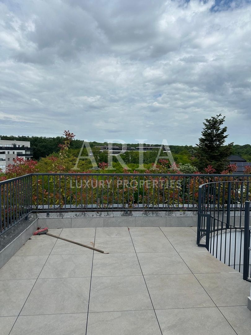 Penthouse superb -  vedere către pădure - Poză 10