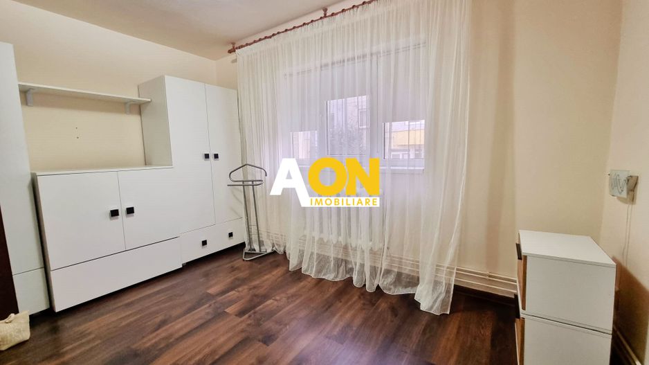 Apartament cu 2 dormitoare, renovat, mobilat, parter inalt, Cetate - Poză 6