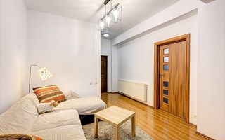 VANZARE 3 CAMERE | DEMISOL LUMINOS | 75 mp | ZONA DAMAROAIA - Poză 2