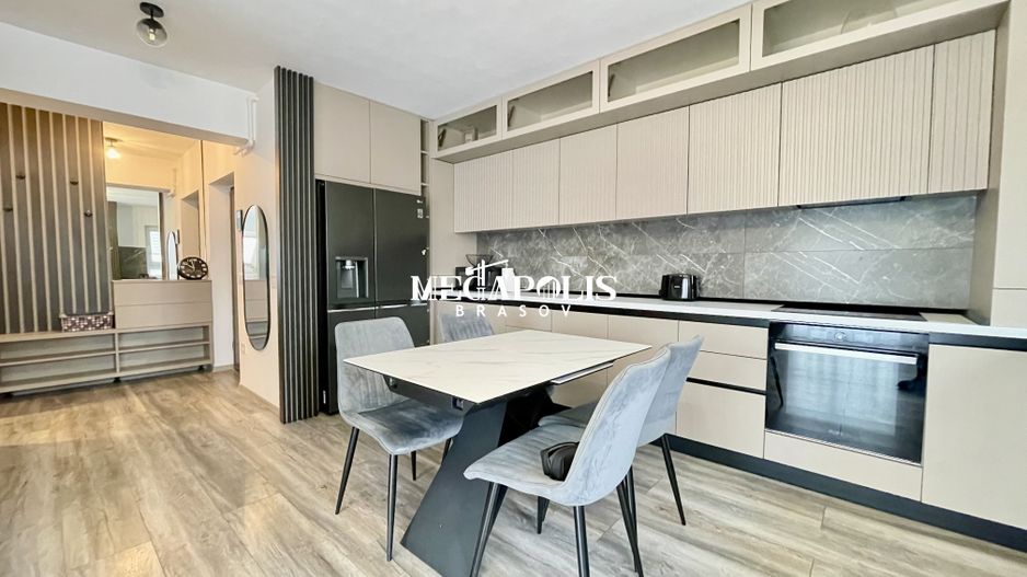 Prnthouse 3 camere | Scară interioară  | 2 balcoane - Poză 2