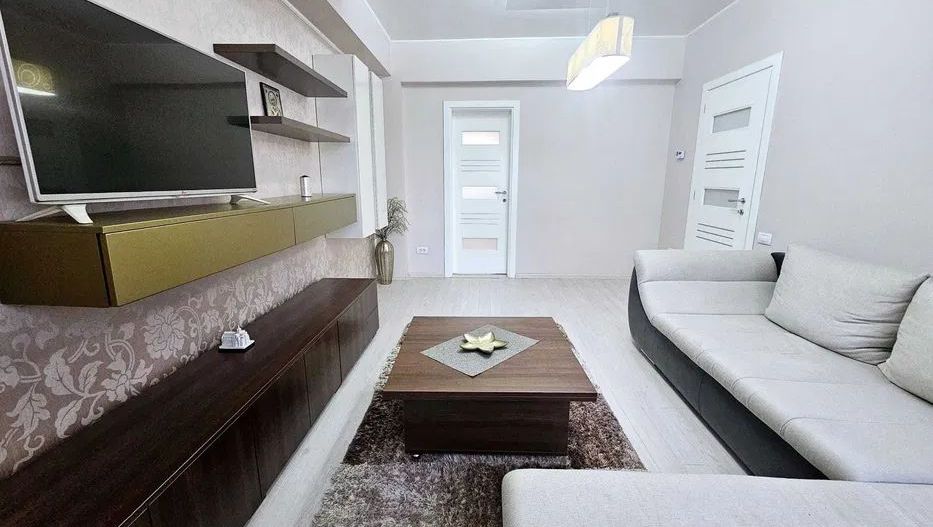Apartament cu 3 camere de inchiriat, Cismigiu, Centrala Proprie - Poză 1