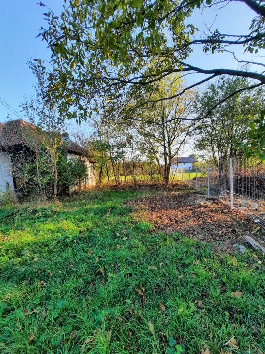 Teren Intravilan, central, perfect plat, 1212 m2, 38 euro m2 - Poză 1