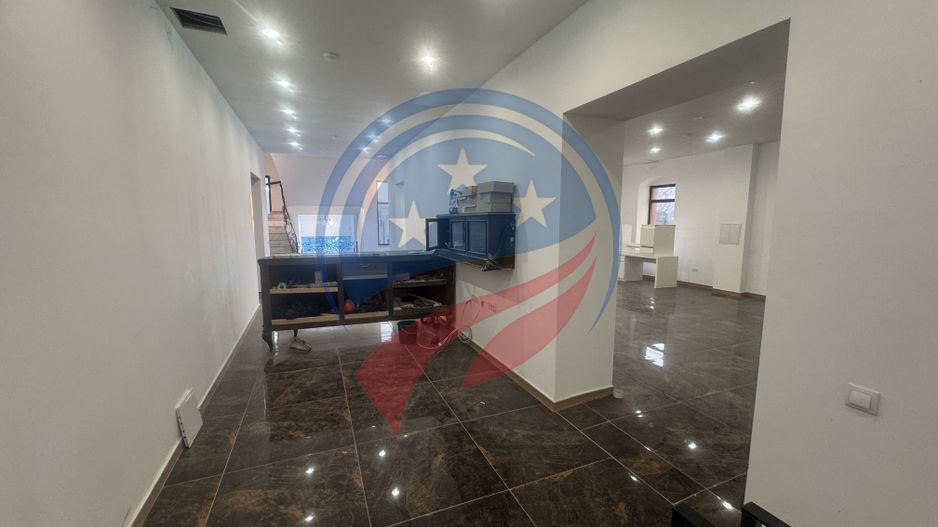 Spațiu de închiriat ultracentral – ideal pentru afacerea ta! - Poză 19