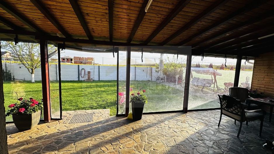 Vila mobilată complet de închiriat, aproape de pădure, 4 camere - Poză 4