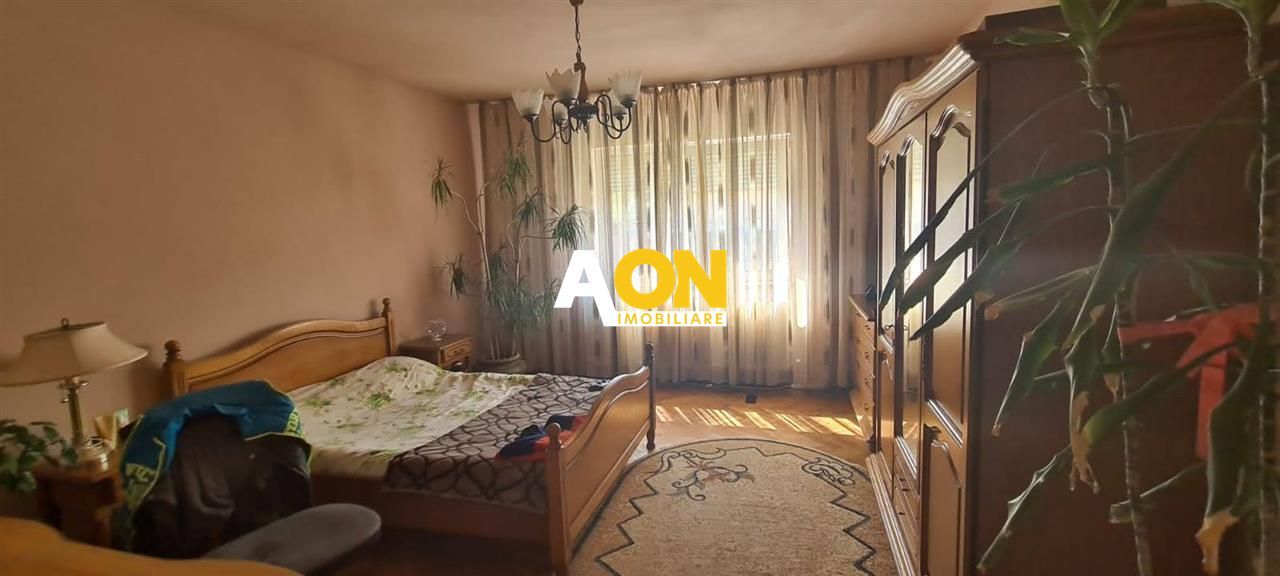 De vanzare casa 5 camere 800 mp teren Oarda de Jos - Poză 8