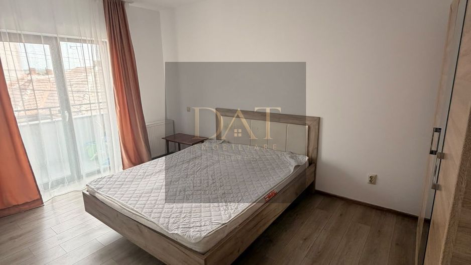 Apartament, 2 camere decomandate, parcare subterana, zona Traian Vuia - Poză 4