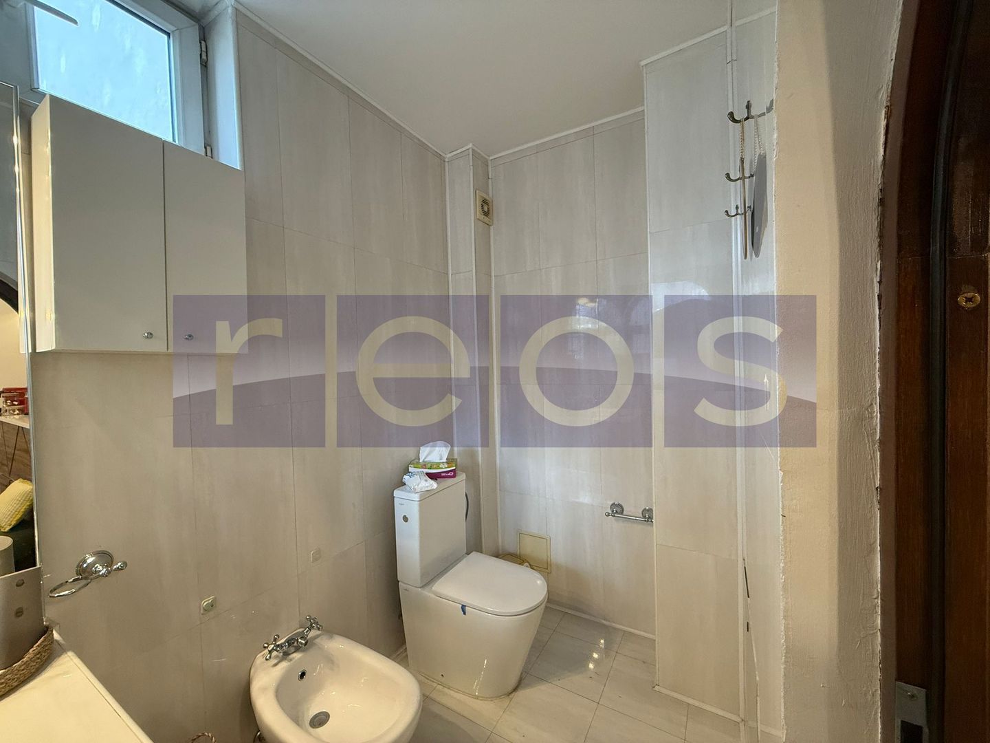 INCHIRIERE SPATIU SALON  DE LUX IN VILA | DOROBANTI | MOBILAT-UTILAT - Poză 19